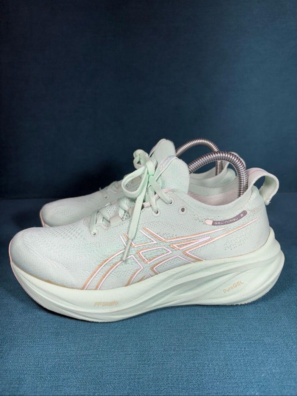 Asics Gel-Nimbus 25 Women's Running Shoes Light Mint/White Size 7.5 1012B601